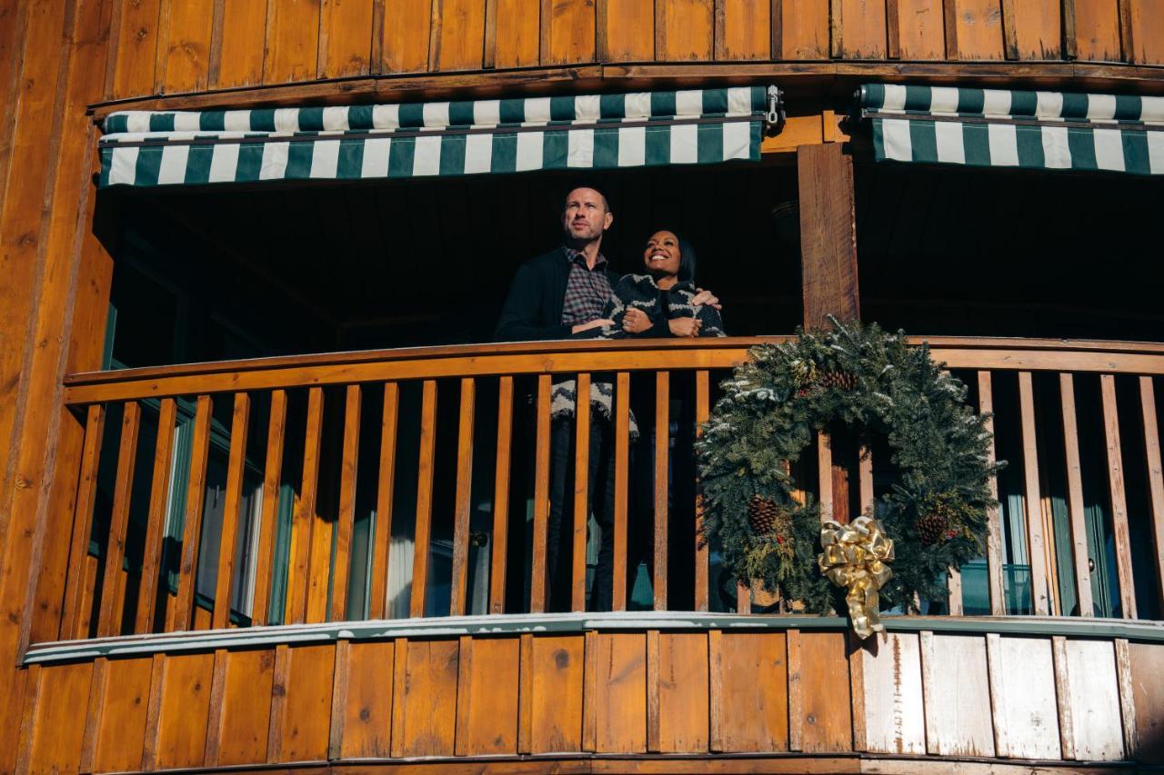 Post Hotel & Spa Lake Louise Exterior foto