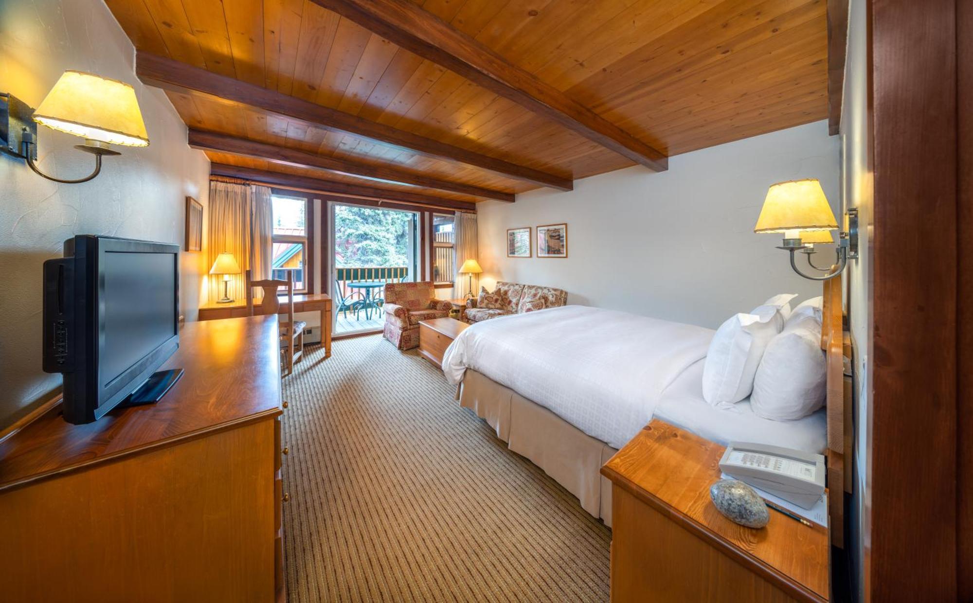 Post Hotel & Spa Lake Louise Exterior foto